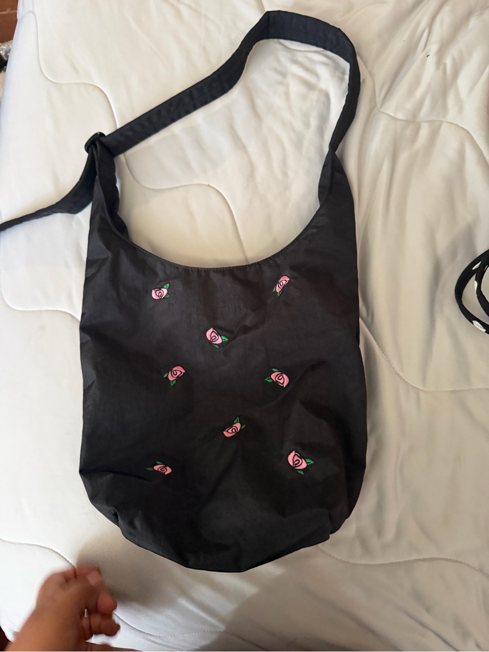 Baggu Black Rose Embroidered Shoulder Bag - Women